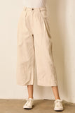 Pleated Cropped Jeans