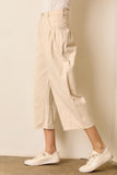 Pleated Cropped Jeans