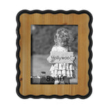 Scalloped Photo Frame Nat Blk