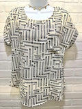 Curvy Linear Print Top in Ivory